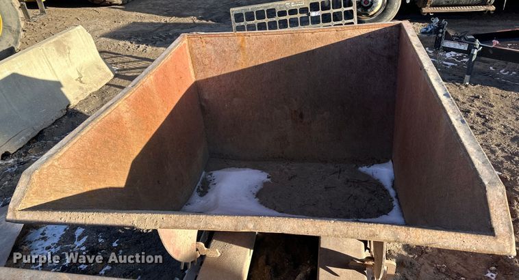 image for item DO3243 Dumping hopper