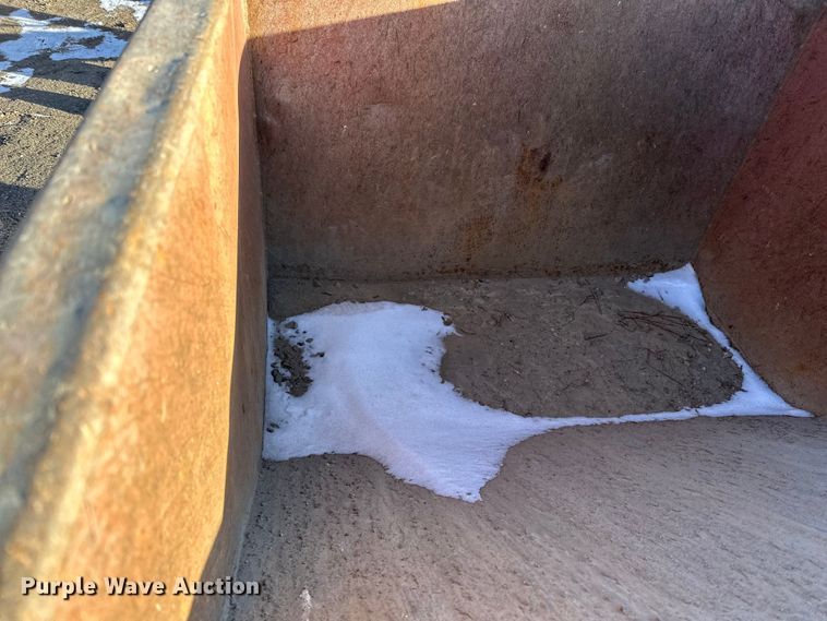 image for item DO3243 Dumping hopper