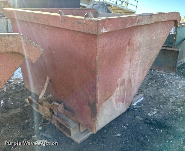 image for item DO3244 Dumping hopper