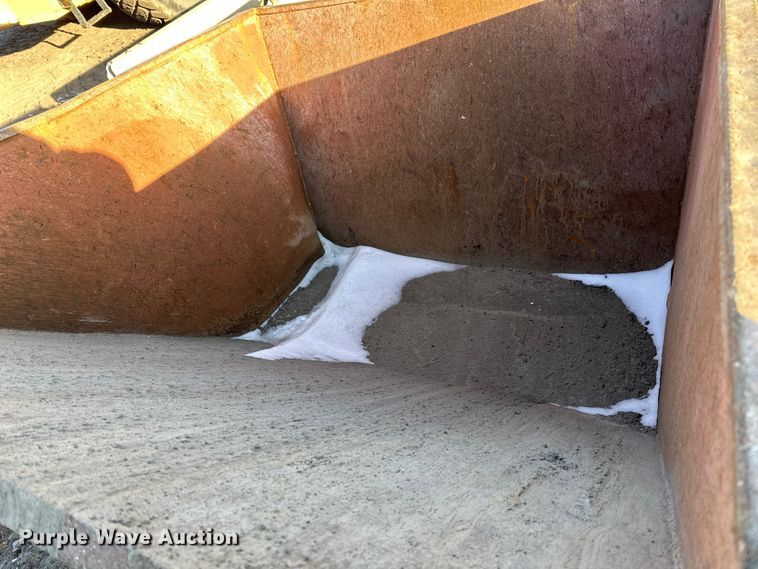 image for item DO3244 Dumping hopper