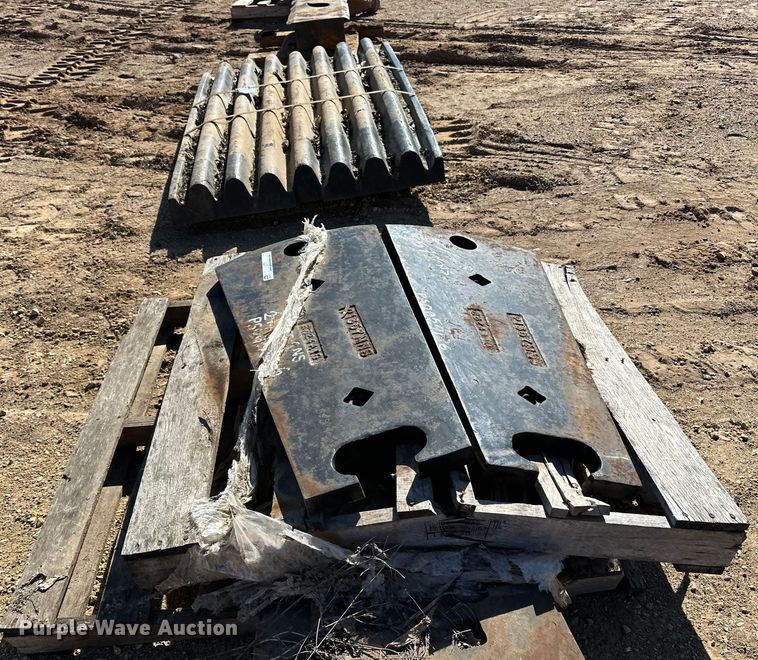 image for item DO3255 Crusher parts