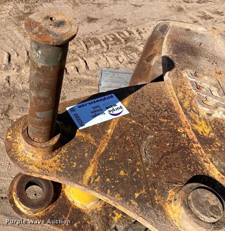 image for item DO3258 SEC concrete crusher