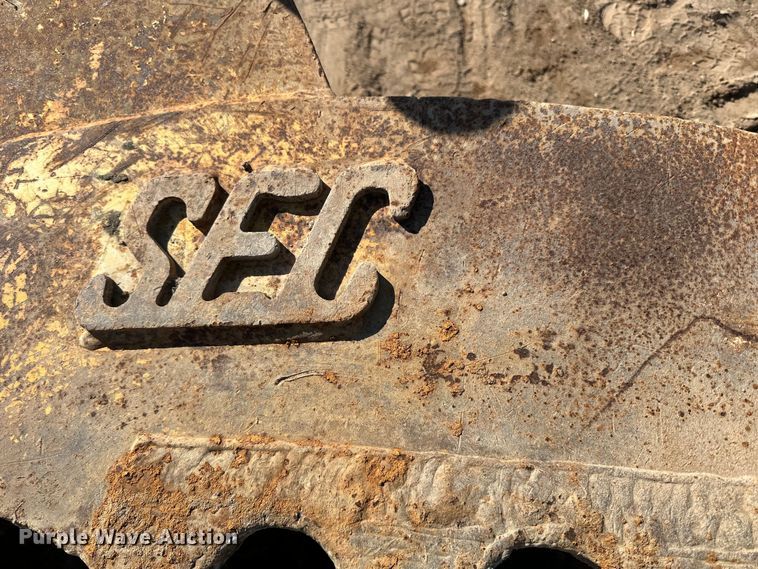 image for item DO3258 SEC concrete crusher