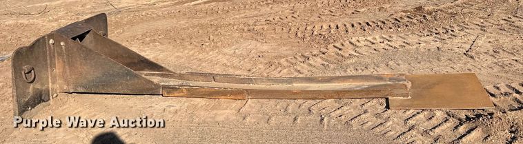 image for item DO3261 Skid steer spoon scraper