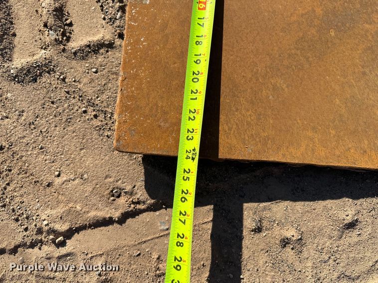 image for item DO3261 Skid steer spoon scraper