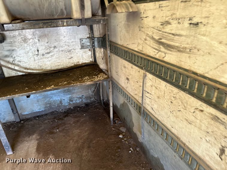 image for item DO3272 2000 Sterling  L9500 box truck