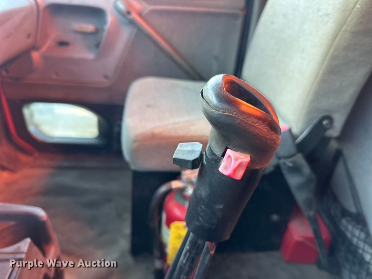 image for item DO3272 2000 Sterling  L9500 box truck