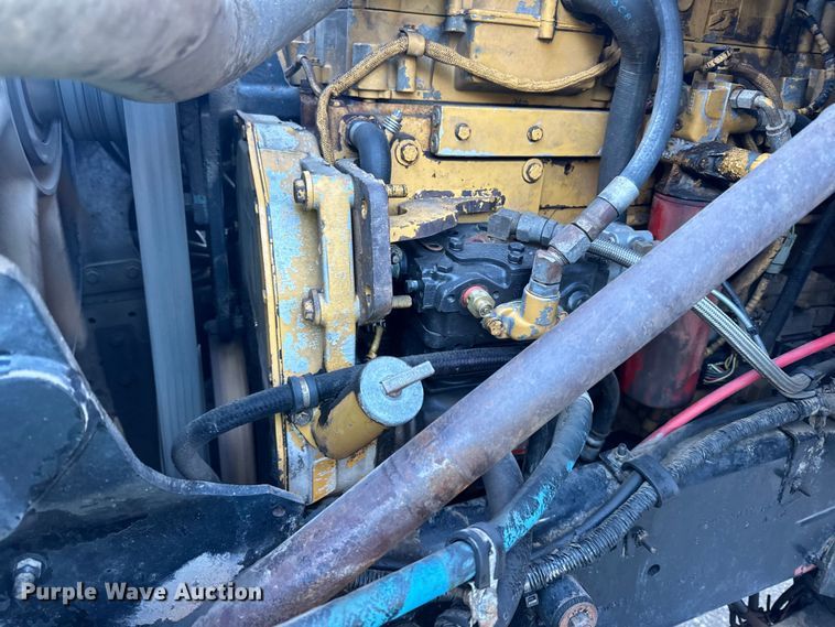 image for item DO3272 2000 Sterling  L9500 box truck