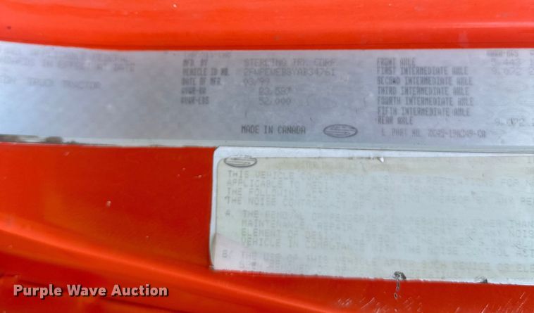 image for item DO3272 2000 Sterling  L9500 box truck