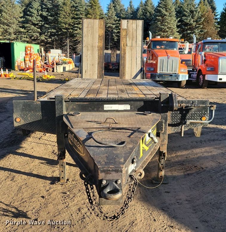 image for item DO3274 2015 Kaufman  equipment trailer