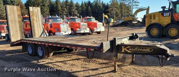 image for item DO3274 2015 Kaufman  equipment trailer
