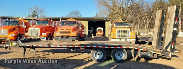 image for item DO3274 2015 Kaufman  equipment trailer