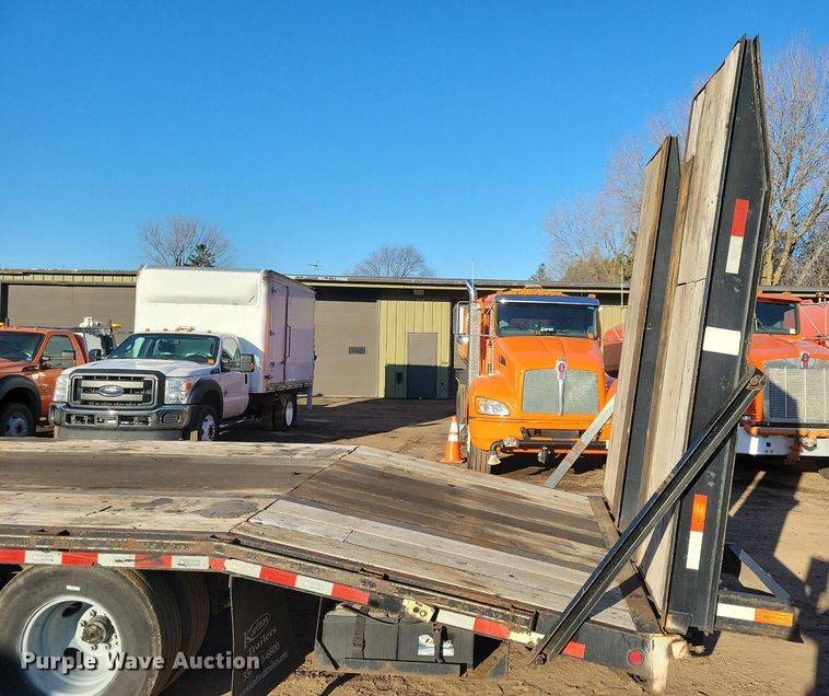 image for item DO3274 2015 Kaufman  equipment trailer