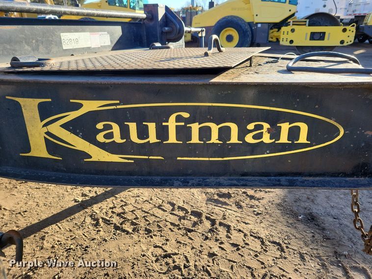 image for item DO3274 2015 Kaufman  equipment trailer