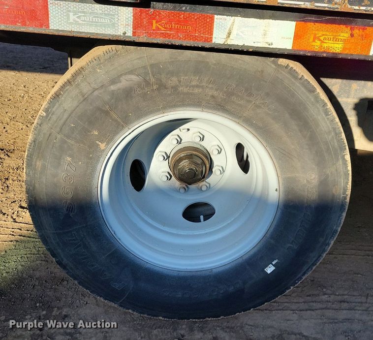 image for item DO3274 2015 Kaufman  equipment trailer