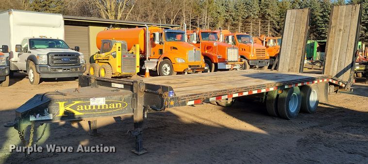 image for item DO3275 2015 Kaufman  equipment trailer