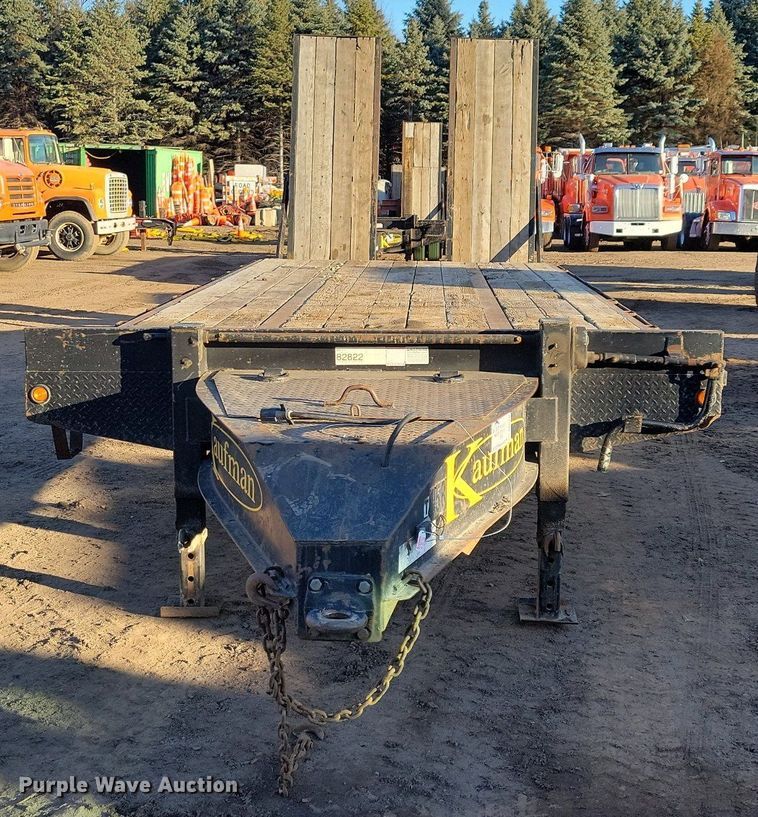 image for item DO3275 2015 Kaufman  equipment trailer