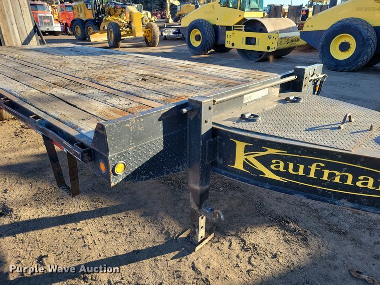image for item DO3275 2015 Kaufman  equipment trailer
