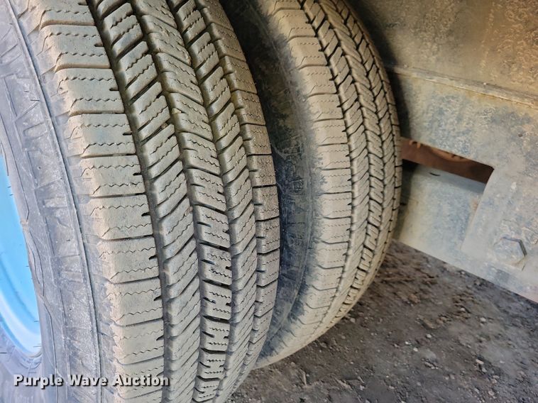 image for item DO3275 2015 Kaufman  equipment trailer