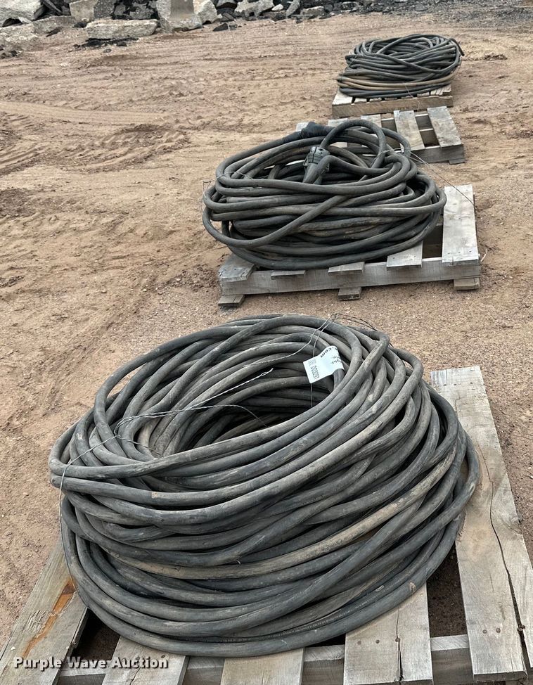 image for item DO3291 (3) pallets of power cord