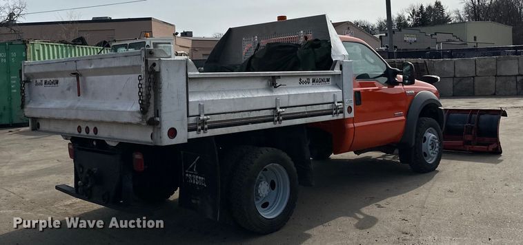image for item DO3294 2005 Ford  F550 dump truck