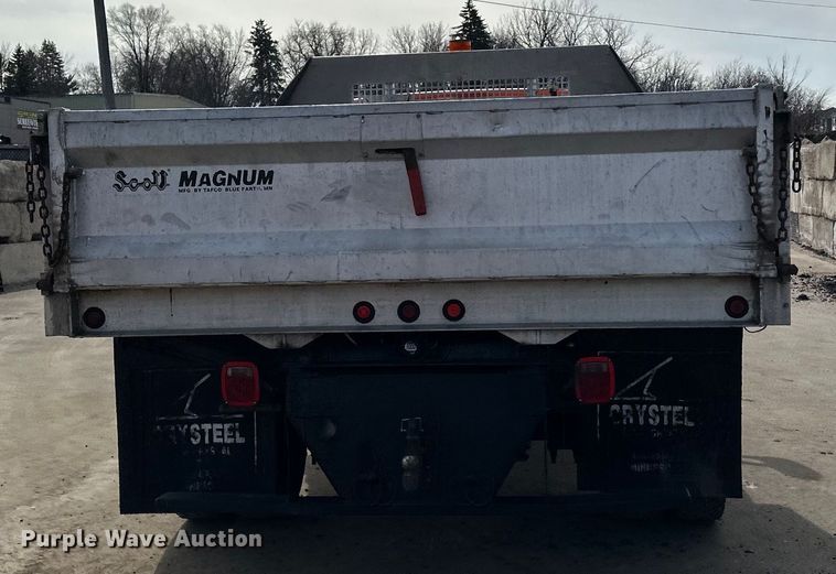 image for item DO3294 2005 Ford  F550 dump truck