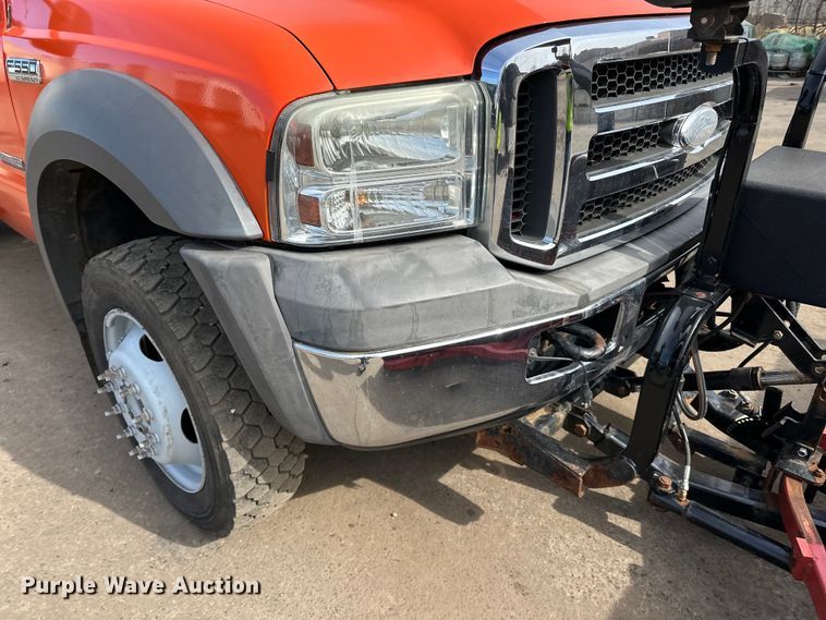 image for item DO3294 2005 Ford  F550 dump truck