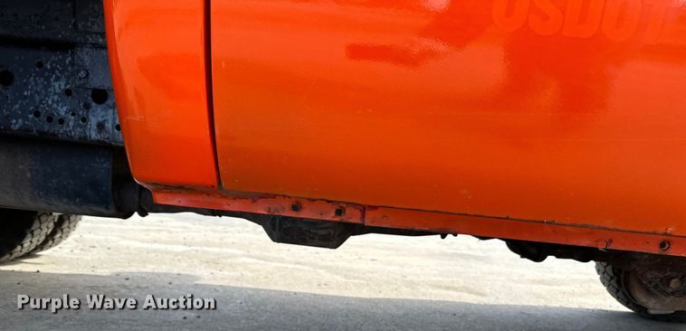 image for item DO3294 2005 Ford  F550 dump truck