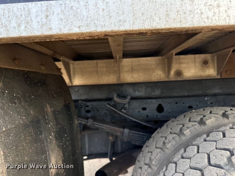 image for item DO3294 2005 Ford  F550 dump truck