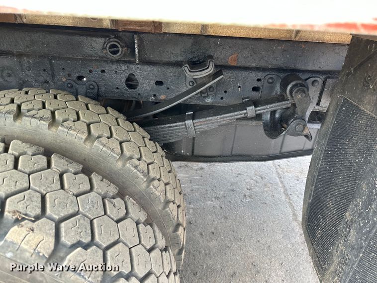 image for item DO3294 2005 Ford  F550 dump truck