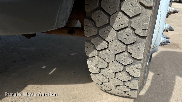 image for item DO3294 2005 Ford  F550 dump truck