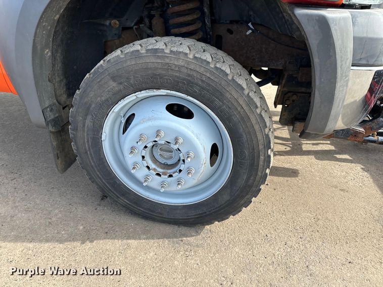 image for item DO3294 2005 Ford  F550 dump truck