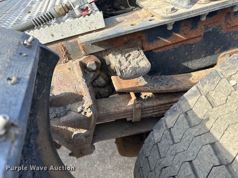 image for item DO3296 1996 Ford CF8000 semi truck