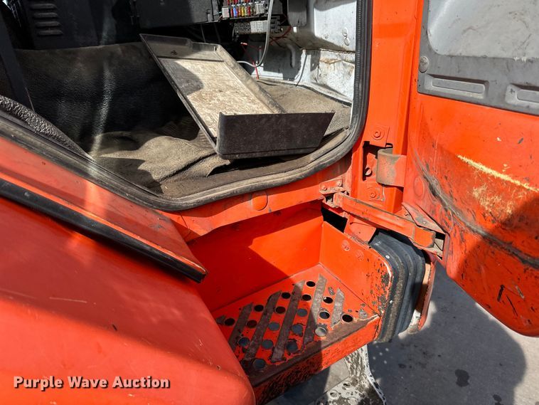 image for item DO3296 1996 Ford CF8000 semi truck