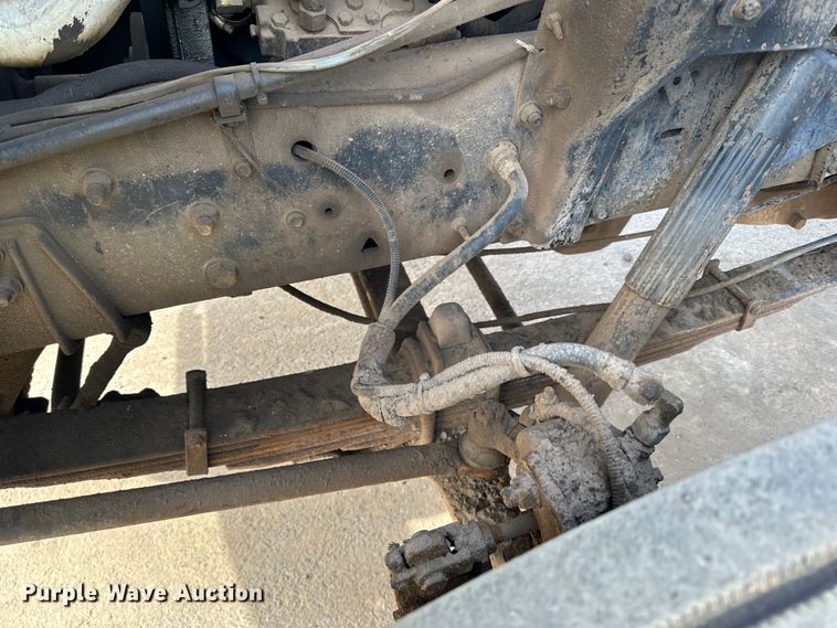 image for item DO3296 1996 Ford CF8000 semi truck