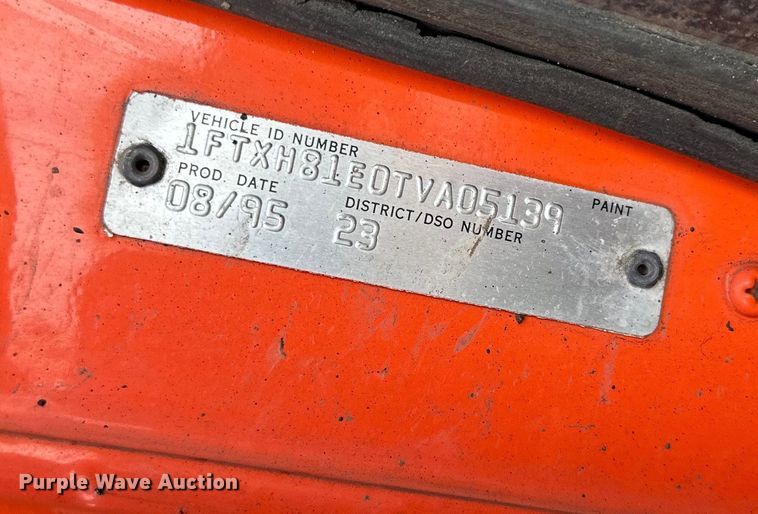 image for item DO3296 1996 Ford CF8000 semi truck