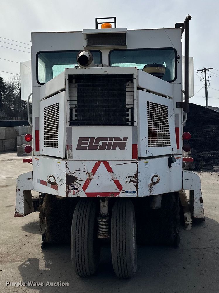 image for item DO3297 1996 Elgin Pellican street sweeper