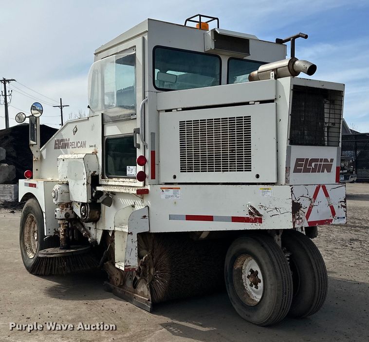 image for item DO3297 1996 Elgin Pellican street sweeper