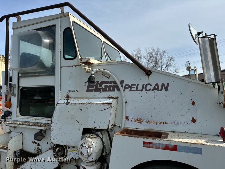 image for item DO3297 1996 Elgin Pellican street sweeper