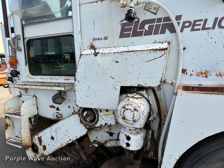 image for item DO3297 1996 Elgin Pellican street sweeper
