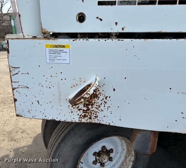 image for item DO3297 1996 Elgin Pellican street sweeper