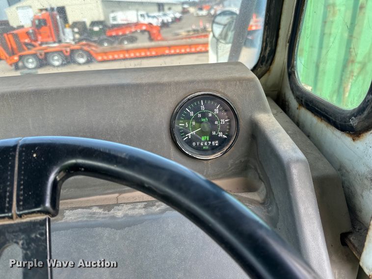 image for item DO3297 1996 Elgin Pellican street sweeper