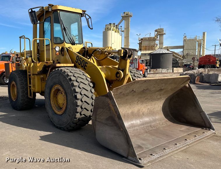 image for item DO3298 1987 Caterpillar 950E wheel loader