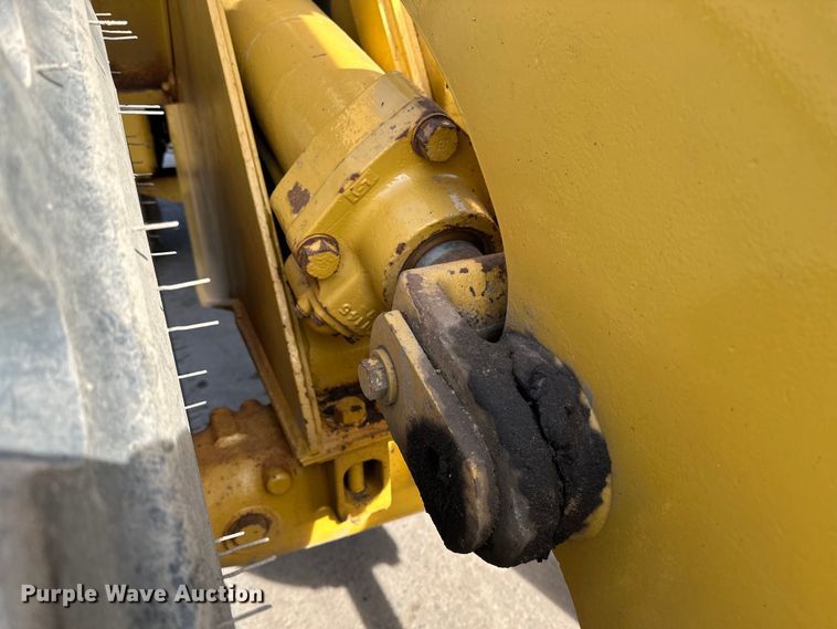 image for item DO3298 1987 Caterpillar 950E wheel loader