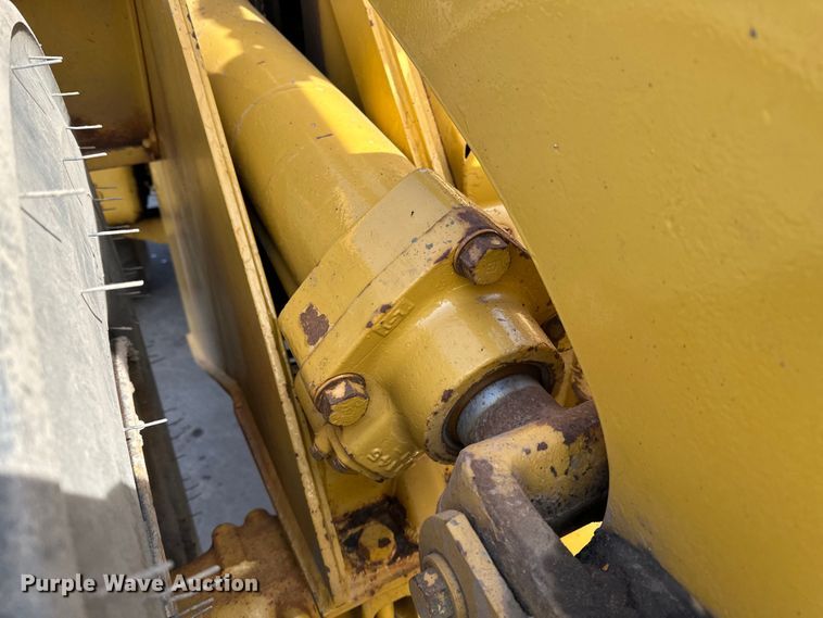 image for item DO3298 1987 Caterpillar 950E wheel loader