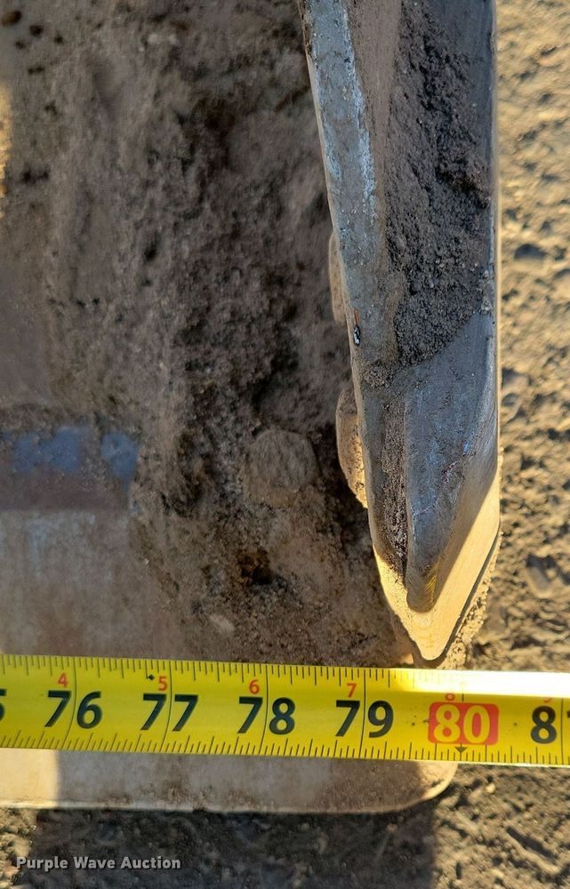 image for item DO3301 2019 Bobcat T650 tracked skid steer loader