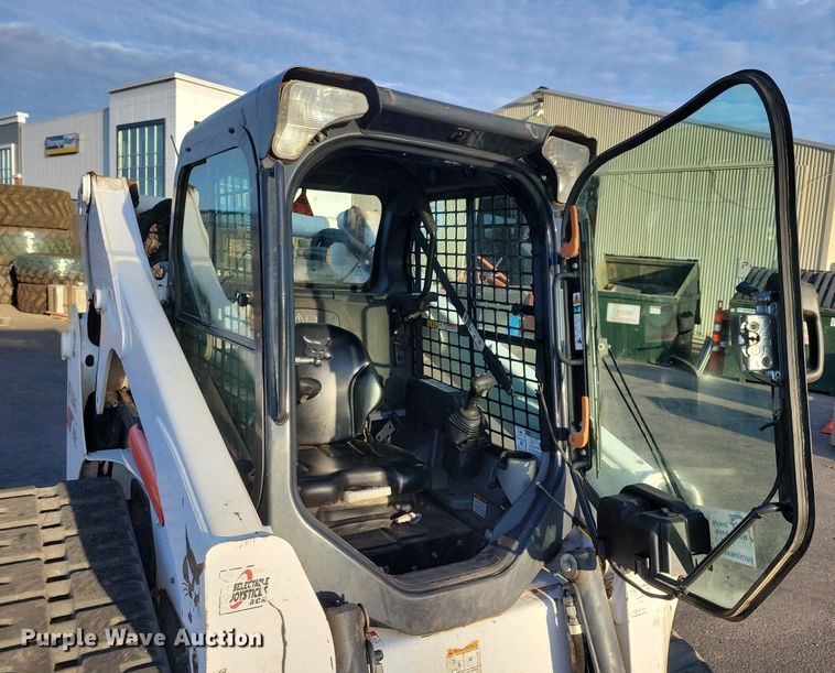 image for item DO3301 2019 Bobcat T650 tracked skid steer loader