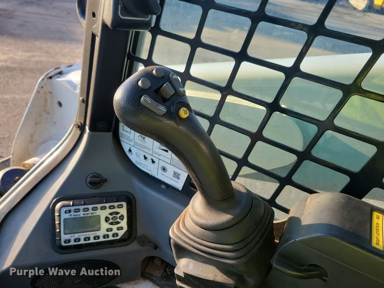 image for item DO3301 2019 Bobcat T650 tracked skid steer loader