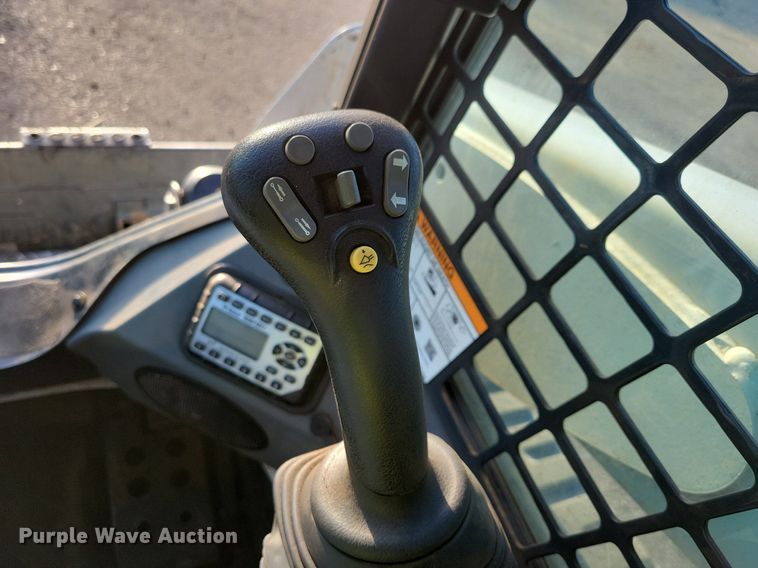 image for item DO3301 2019 Bobcat T650 tracked skid steer loader