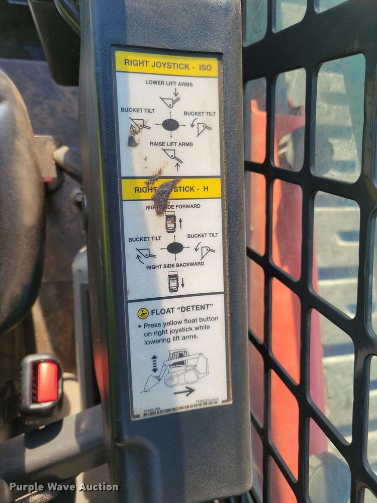 image for item DO3301 2019 Bobcat T650 tracked skid steer loader